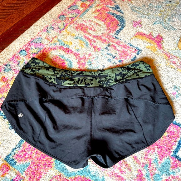Women’s lululemon speed up 2.5 inch shorts size 10 - Picture 1 of 1